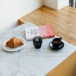 画像1: 【SALE対象】LINO 5oz カップ＆ソーサーwhite, ラウンドプレート セット (1)